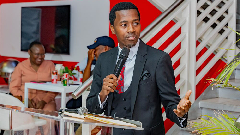 Local Comedian, Mdura has been getting a lot of talk with his