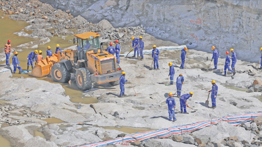 Sakhalive JV employees working on the spillway which is one of the Mpakeno Dam milestones.