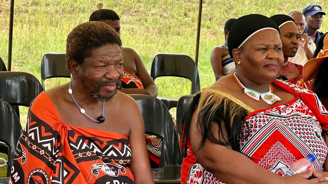 Prince Hlangabeza (L) and Khangeziwe Mabuza watching the proceedings. (Courtesy pics)