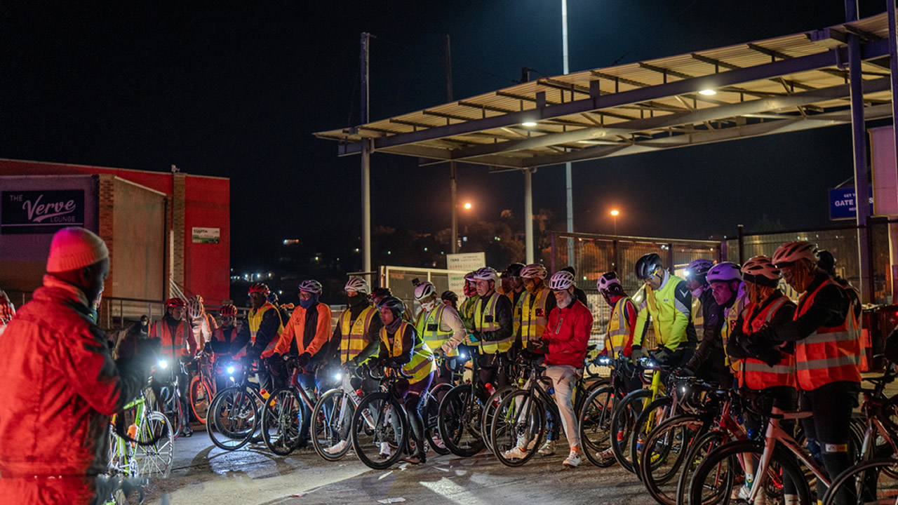165 riders take on Alphsz-B2B cycle tour
