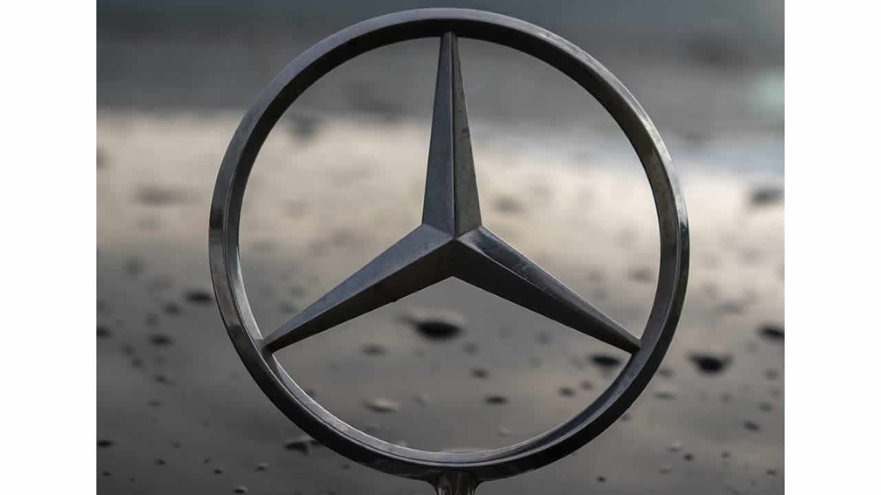 Mercedes stops production at SA factory