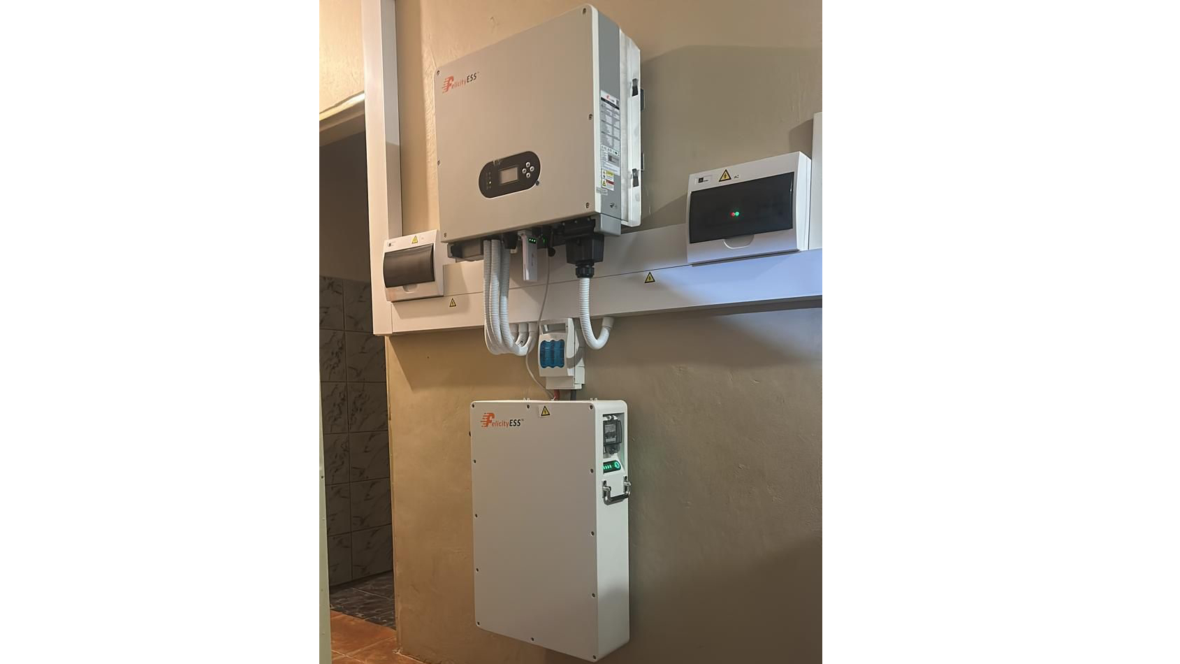 An inverter is an electronic device that converts direct current (DC) into alternating current (AC). It is commonly used to power household appliances and electronic devices that require AC power when only DC power sources are available.