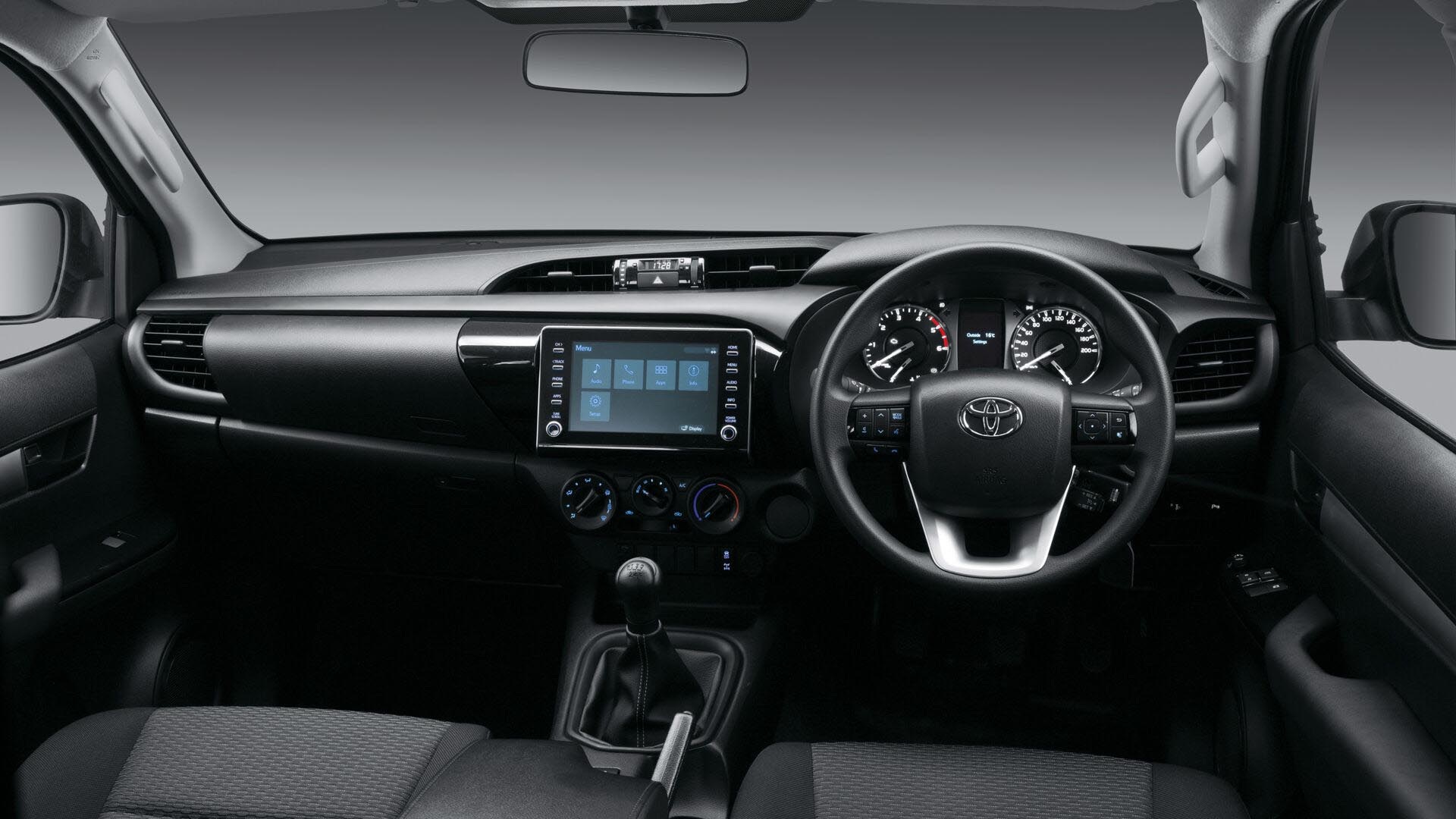 Legendary connectivity, accessibility and fantastic display technology come standard in the all-new Hilux single cab Raider.