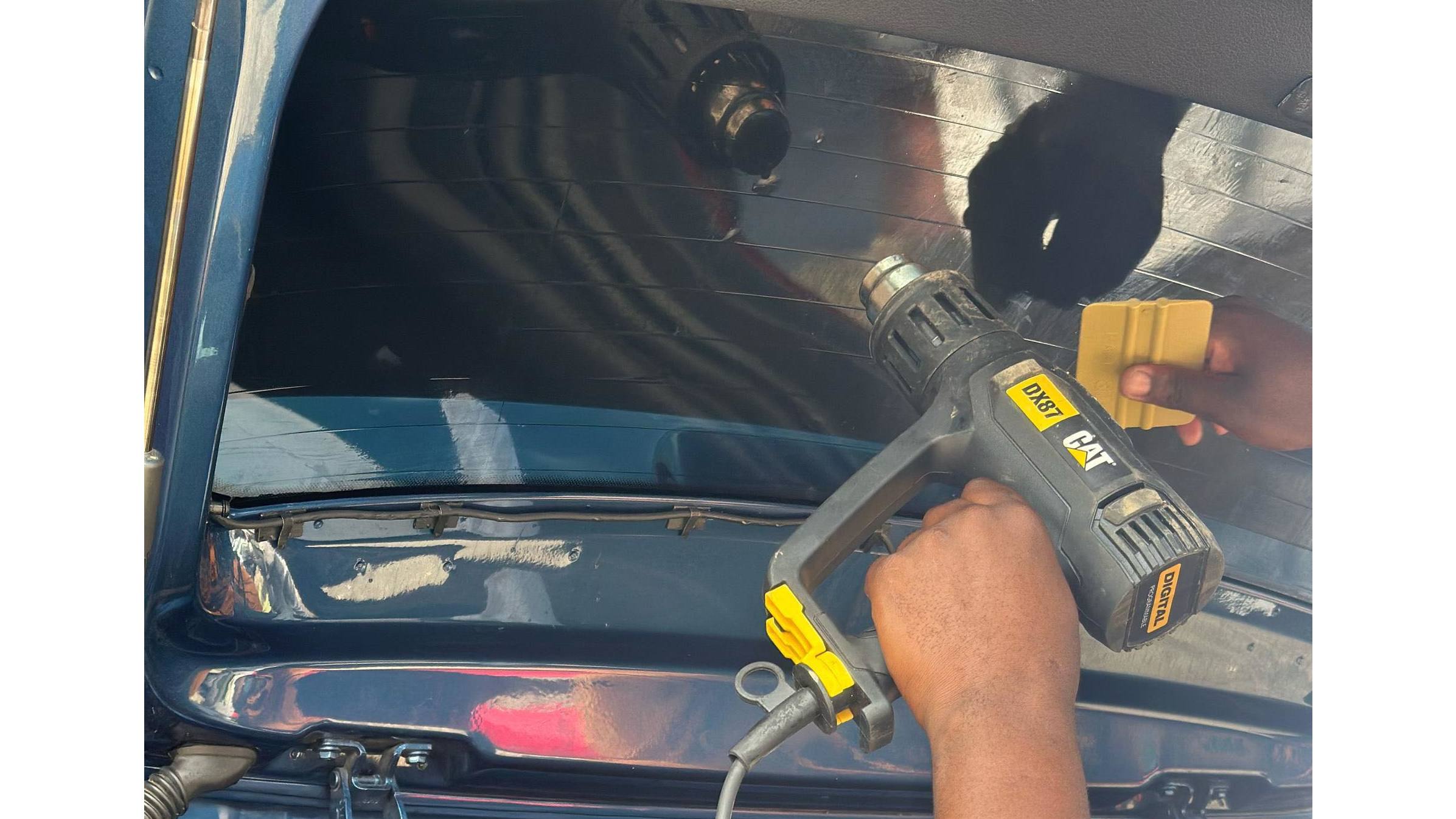 Every detail counts with a skilled hand and a heat gun, the technicians deliver the perfect bond for Smash & Grab tint that lasts up to 10 years.