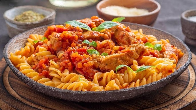 Fusilli with mince meat.