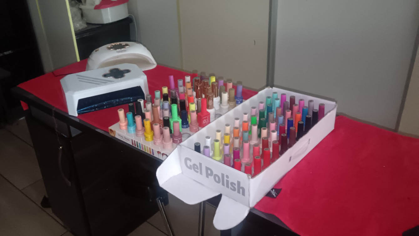 Various cosmetic items are going under the hammer too.