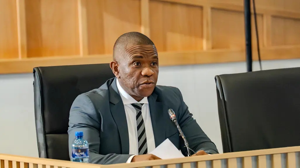 Justice system faces ‘total collapse’