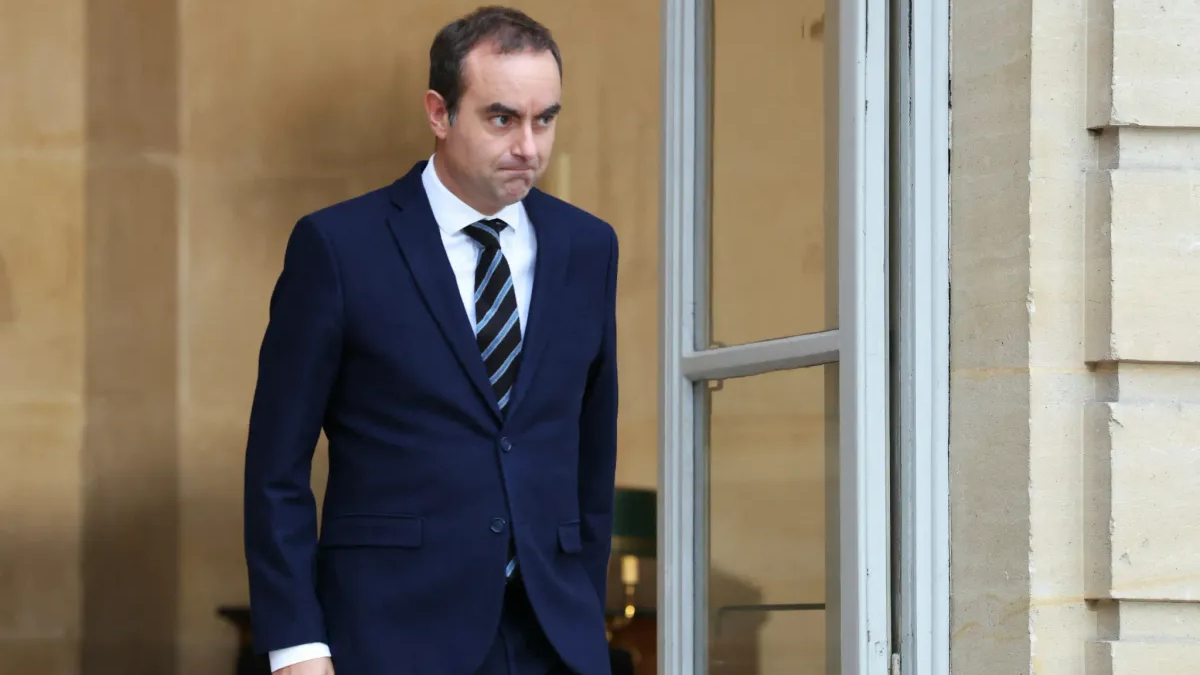 France’s new PM quits