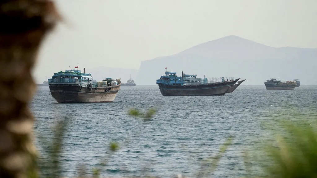 Iran, US report new wave of strikes in Gulf