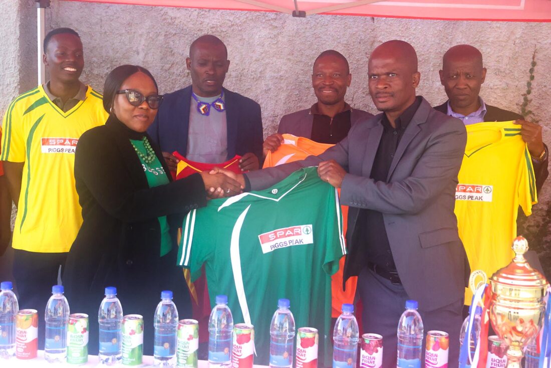 Meru Filling Station Manager Precious Dlamini presenting ERA Chairman Mbongiseni Fakudze with the Spar branded kit for the regional referees games. The sponsorship worth E20 000 was held at the filling station premises in Pigg’s Peak yesterday. (Pics: Machawe Fakudze)