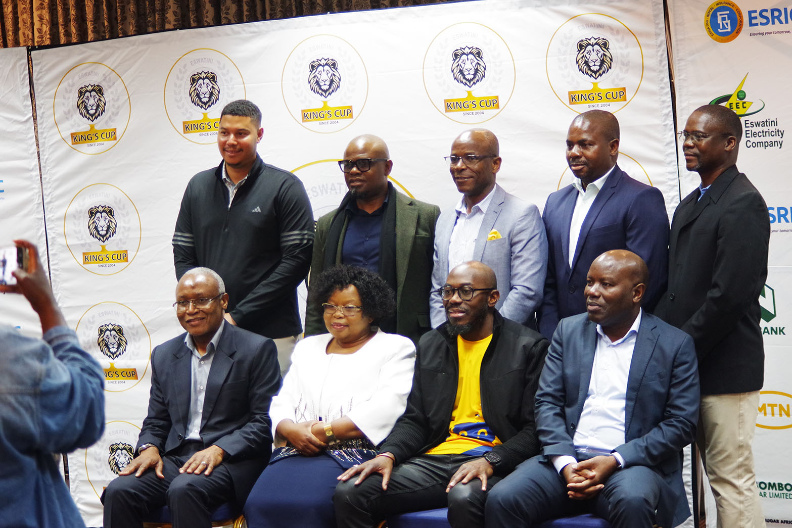 Minister for Tourism Jane Simelane (2nd L, front row) alongside MTN CEO Jerry Soko, ESRIC General Manager Zama Ngcobo, EEC representative James Mabundza (1st L), and other sponsor representatives and stakeholders during the launch of the King’s Golf Cup at Royal Swazi Spa. (Pic: Sanele Jele)