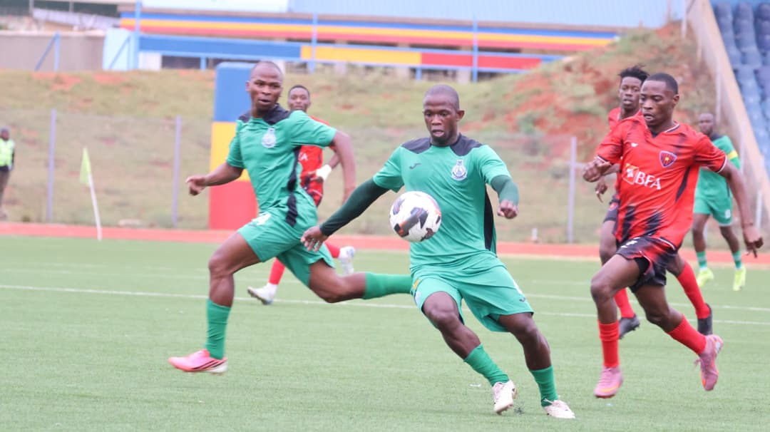 Green Mamba in action against Angola’s CD Primeiro de Agosto at Somhlolo National Stadium. (Pic:Nimrod Hlophe)