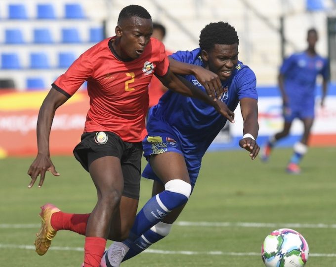 The national U-20 in action against their Mozambican counterparts. (Pic: COSAFA)