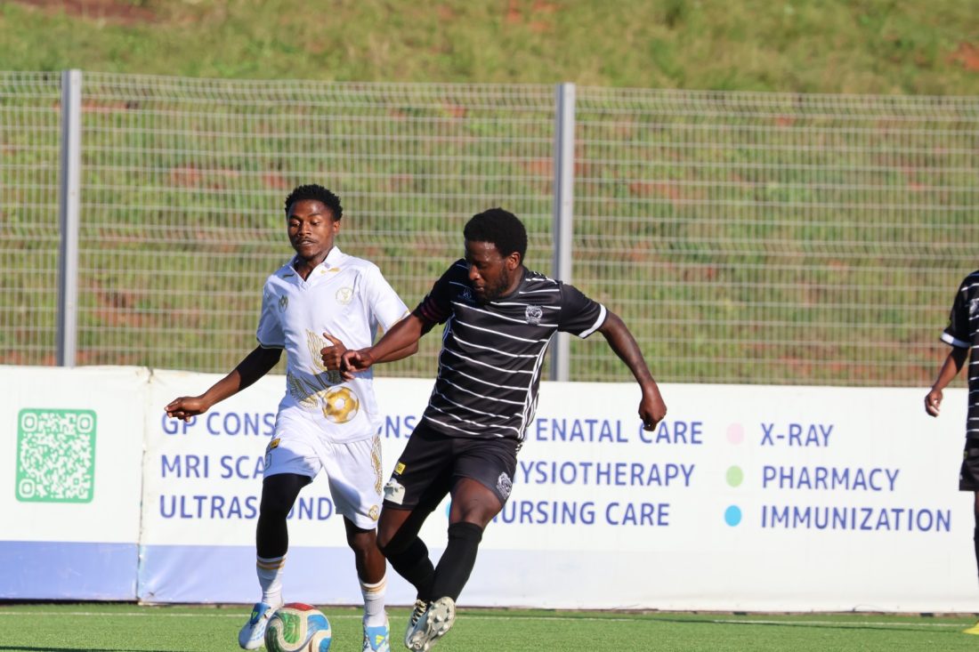 Former Kaizer Chiefs midfielder Siphelele Ntshangase battles for the ball against Nuno Dos Santos of Mbabane Highlanders AM on October 3, 2026. (Pic:Times of Eswatini)