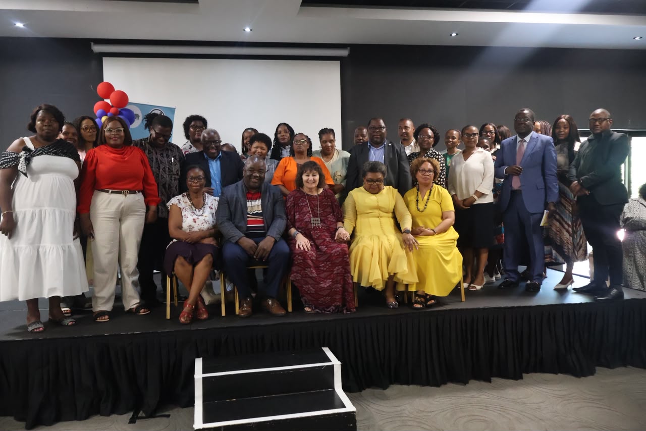 Stakeholders, including Ministry of Education officials, REOs and teachers after the launch. (Pic: Mlondzi Nkambule)